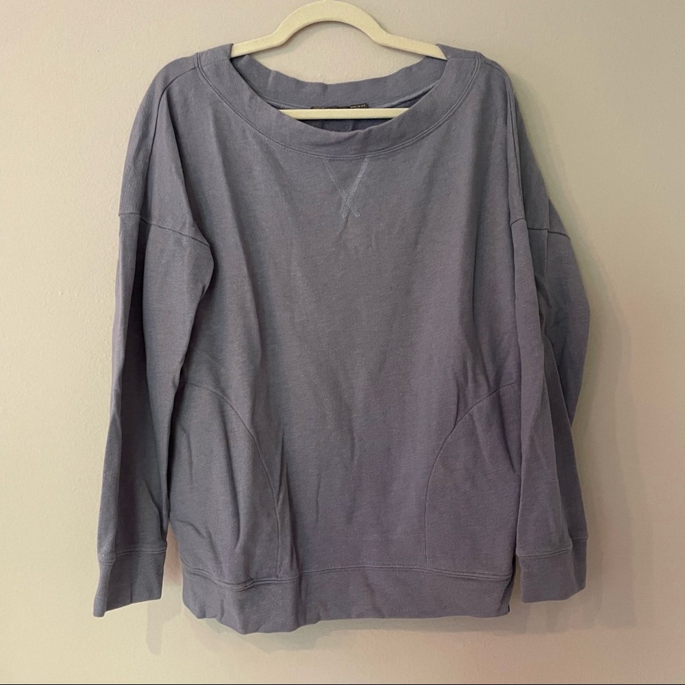 prAna Lavender Purple Crewneck Sweatshirt with Pockets, Size L
